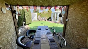 Photo 14- click for photo gallery